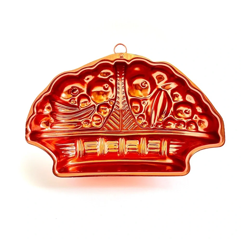 Vintage Mirro Copper-Tone Fruit Basket Jelly Mold / Kitchen Wall Farmhouse Décor - Picture 2 of 9